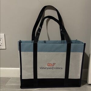 Vineyard Vines Navy and Gray Tote